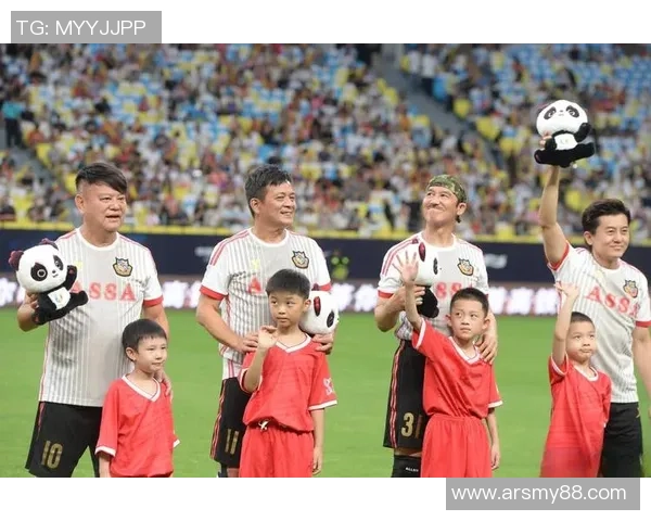 苏姓足球明星的辉煌历程与成就解析